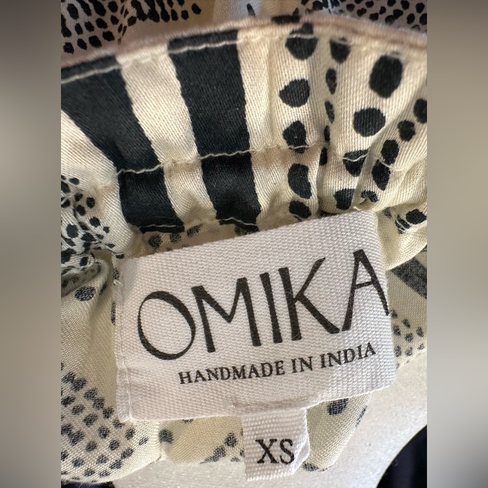 Omika Paolo Maxi Dress - Picture 5 of 5
